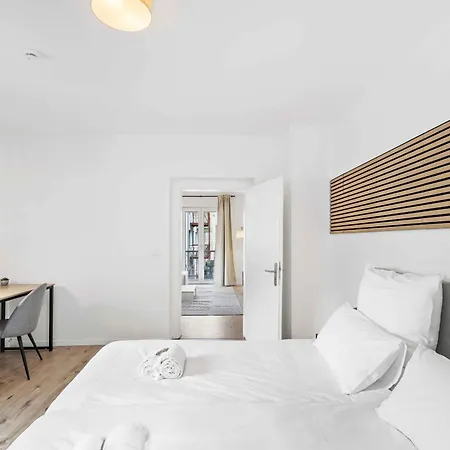 Dove Living For 8 *